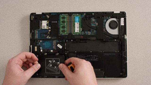 How to Disassemble a Laptop?